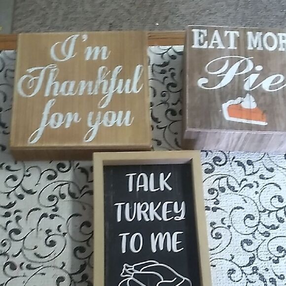 Thanksgiving Themed Decorative Signs - Picture 1 of 11